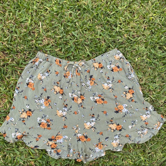 Xhilaration Pants - High Waisted Floral Shorts
